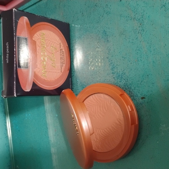 3/$30 NIB tarte Amazonian Clay 12 Hour Blush - White Peach - Picture 2 of 8